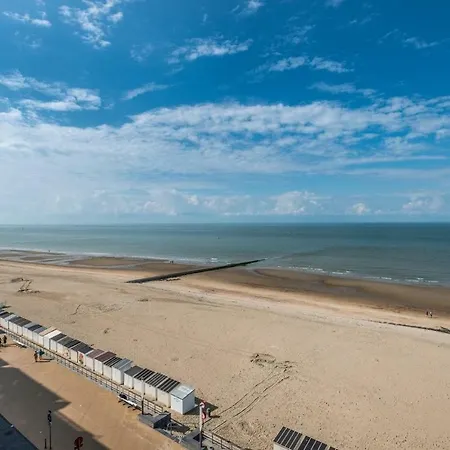 Lejlighed Zwembad Met Frontaal Zeezicht